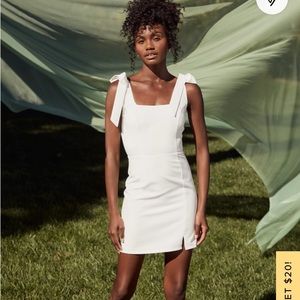 While Lulus Dress